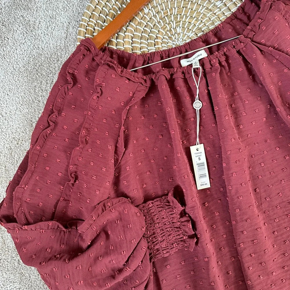 NWT Max Studio Clip Dot Smocked Long Sleeve Top Garnet Size S - Picture 5 of 8